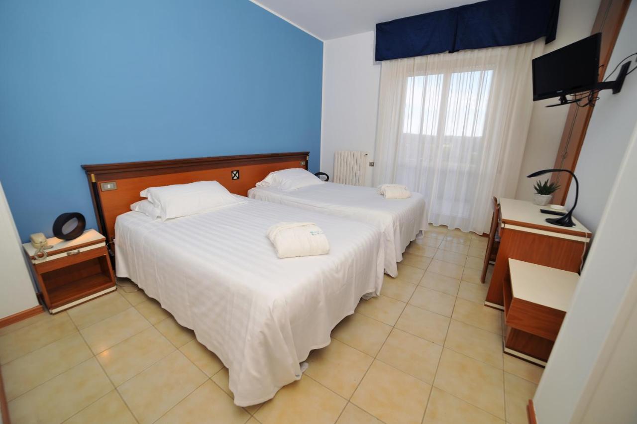 Hotel San Crispino Morrovalle Exterior foto