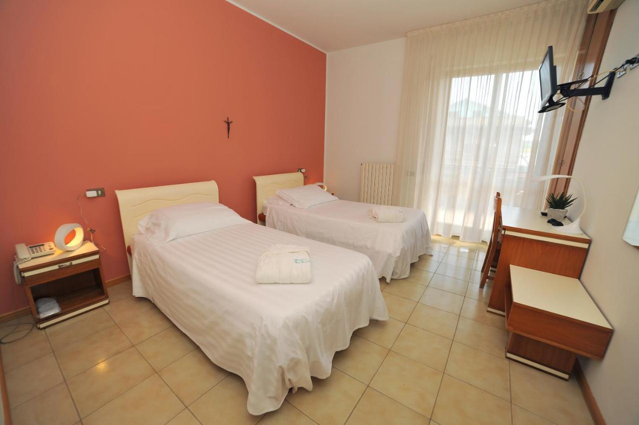 Hotel San Crispino Morrovalle Exterior foto